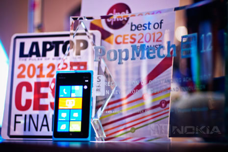 Nokia Lumia 900 - лучший смартфон на CES 2012!