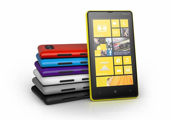 HTC: Мы не видим сходства между HTC 8X и Lumia 820 HTC: Мы не видим сходства между HTC 8X и Lumia 820