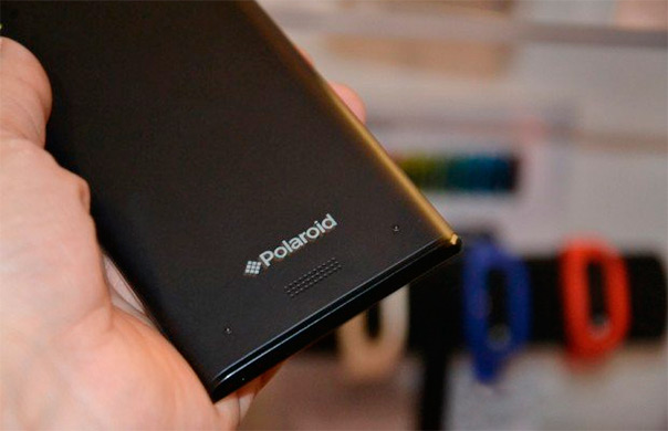 Polaroid представил смартфон Advance 4 на Windows Phone