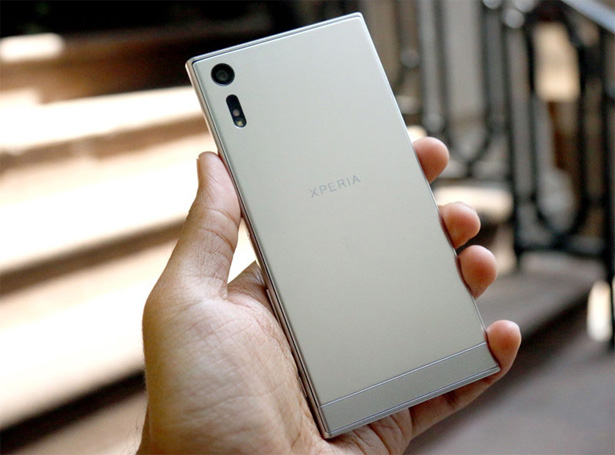 Компания Sony анонсировала новый флагман Xperia XZ