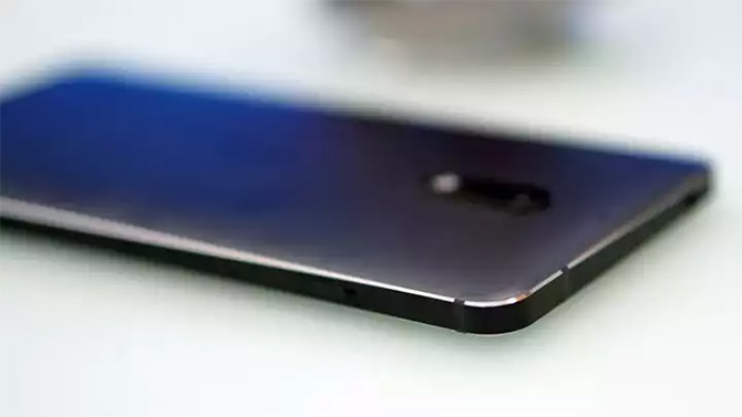 Международная версия Nokia 6 отличается от китайского варианта