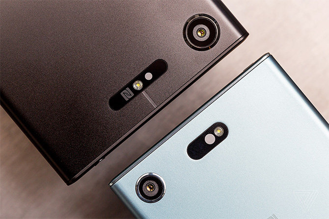 Sony разрабатывает флагманский смартфон с OLED-дисплеем и 4К-разрешением