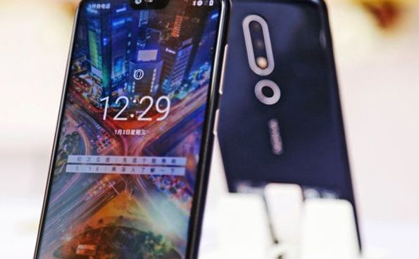 До сих пор не ясно как будет называться новинка – Nokia X или Nokia X6