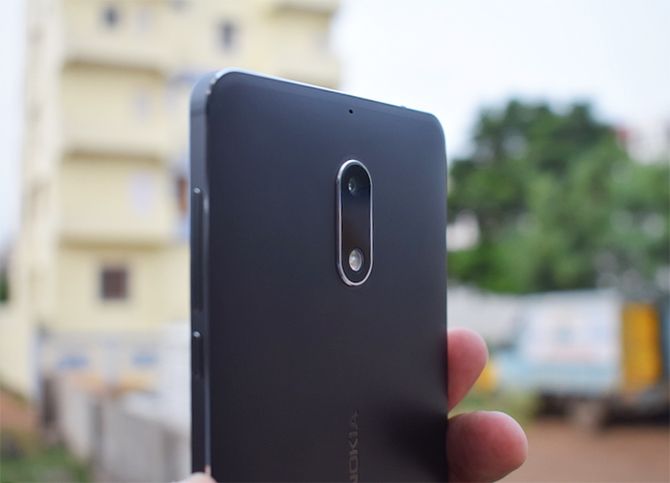 Для смартфонов Nokia 6 вышло официальное обновление до Android 9 Pie