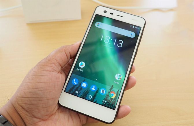 Владельцы смартфона Nokia 2 уже знакомятся с июньским обновление безопасности
