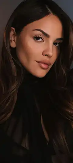 Auto- und Natur-Hintergrundbild für Ihren Telefon-Desktop